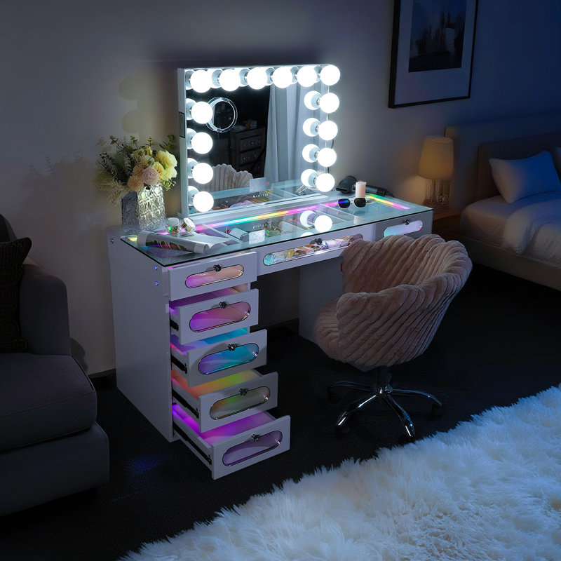 Grande coiffeuse préassemblée de 150 cm (59 po) avec plateau en verre HD, bandes lumineuses DEL intégrées, 11 grands tiroirs, poignées en forme de diamant, ports USB et Type-C.