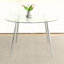 Table de salle à manger ronde moderne simple en verre, plateau de table en verre trempé massif, pieds de table galvanisés, ensemble de chaises de salle à manger en polyuréthane blanc, convenant à une cuisine de restaurant (ensemble de 7)