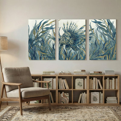 Animals Lionfish Among Seaweed And Coral Reef Set of 3 Canvas Wall Art Prints