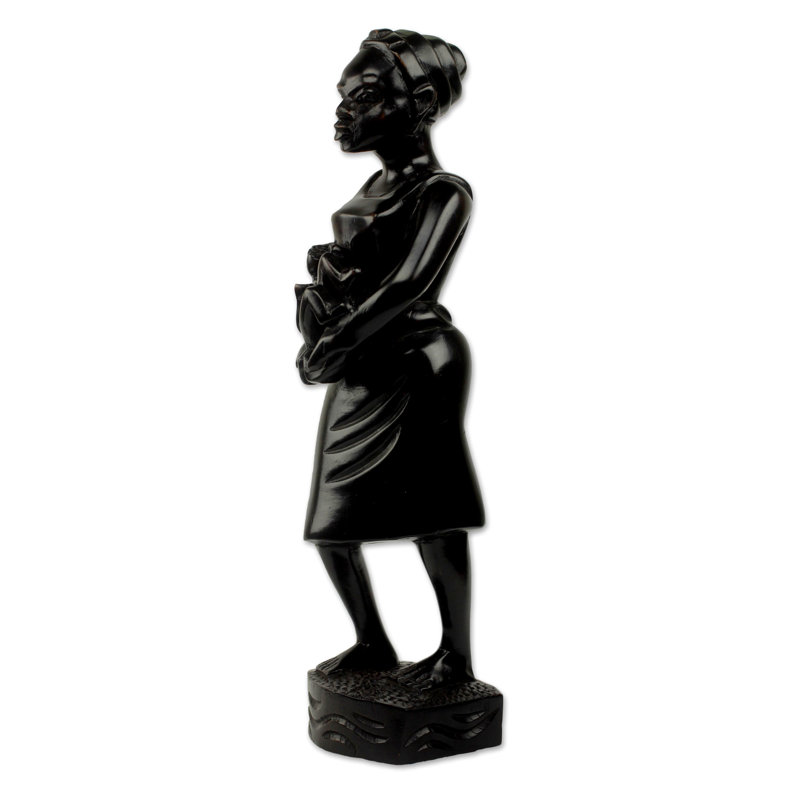 Figurines & Sculptures