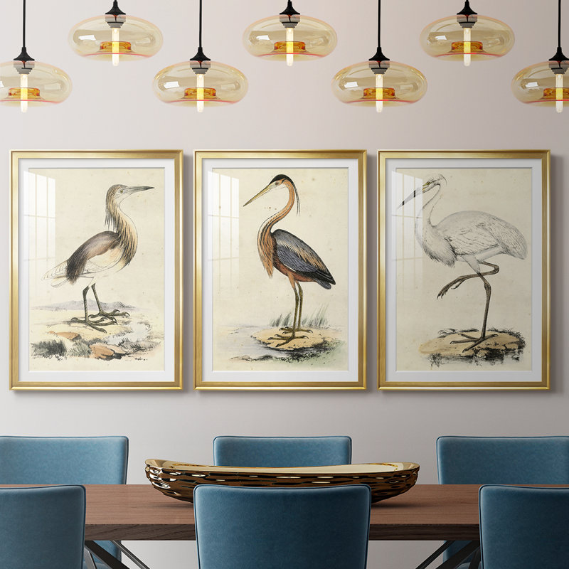 Antique Heron I - reproduction sur mesure encadrée de qualité supérieure - 3 pièces, H 30 po x l 63 po