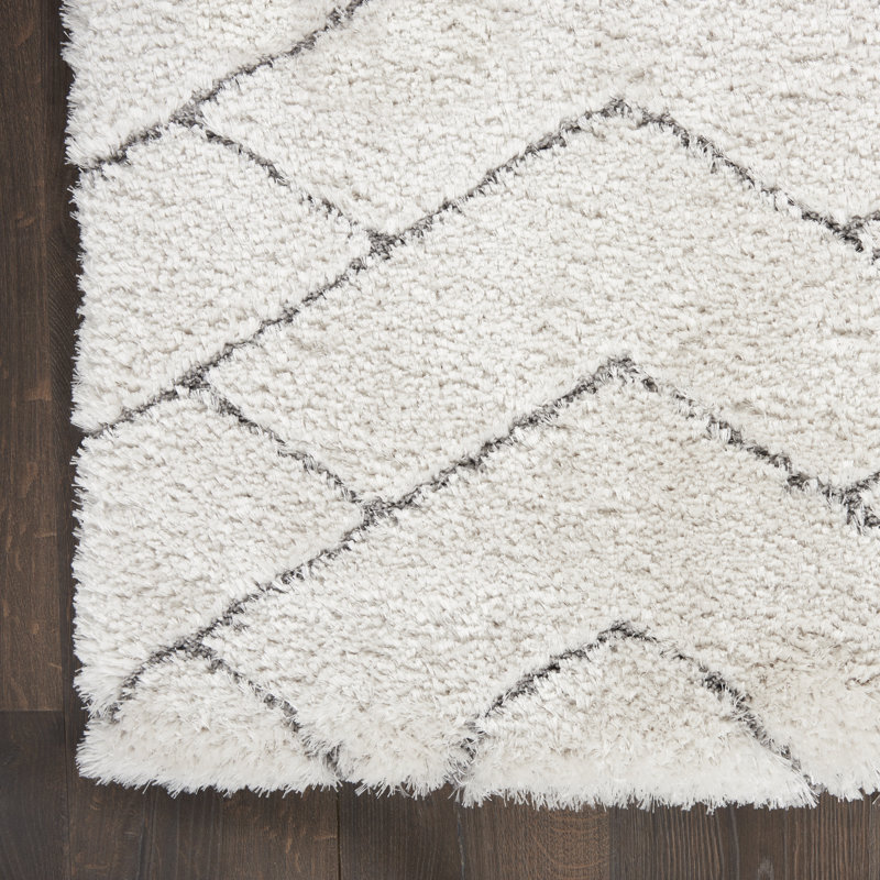 Worner Chevron Indoor Rug, Rectangle 4' x 6'