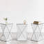 Table d'appoint à plateau miroir, fini argenté, dimensions : 53,5 cm (H) x 32 cm (L) x 32 cm (P)