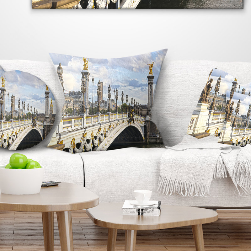 Coussin de vue panoramique avec pont photographie alexandre iii, 16 po x 1 po, Coussin décoratif