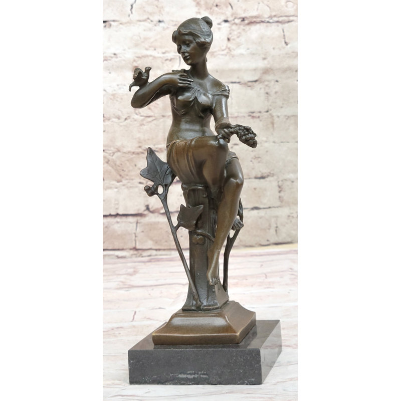 Figurine fille exotique de style années 1930