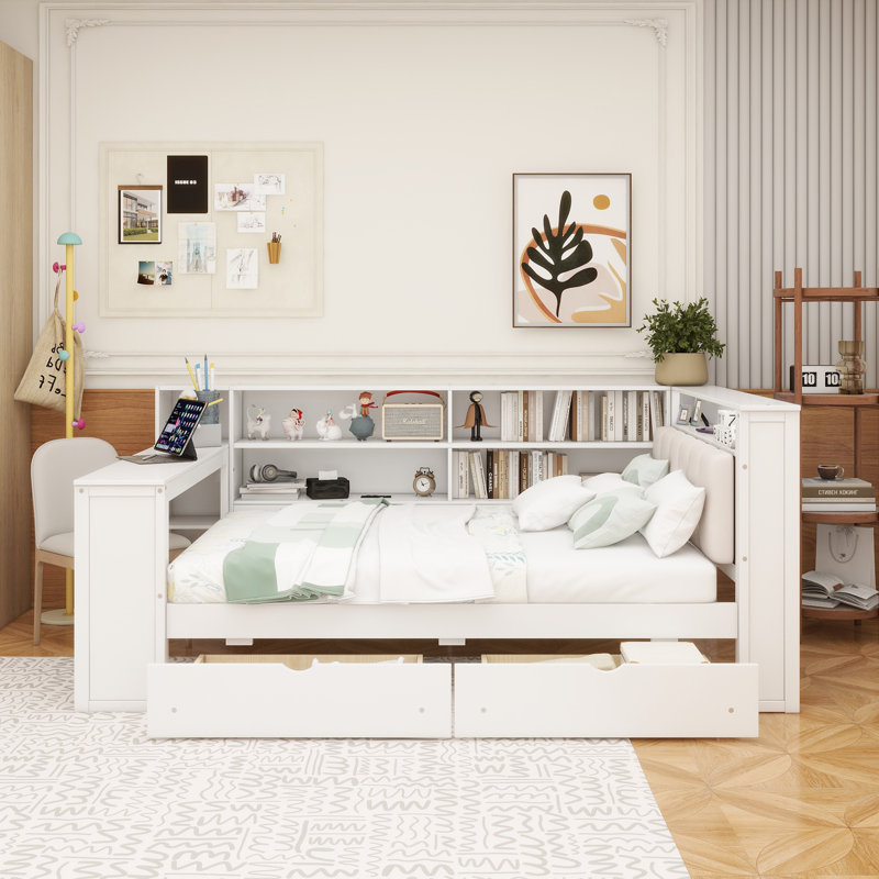 Lit plateforme en bois pleine grandeur avec tablettes de rangement, tiroirs, station de charge, DEL, bureau et tête de lit tapissier, coussin blanc et beige