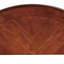 Table de canapé de style traditionnel avec tablette inférieure ouverte et conception ornée pour un décor de salon élégant