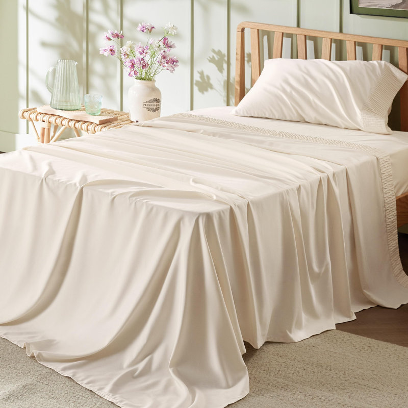 Bedsure Polyester Microfiber Sheet Set Hotel Luxury Sheets, Easy Care Cooling Bed Sheet Set 84GSM(89" x 101") GentleSoft™️