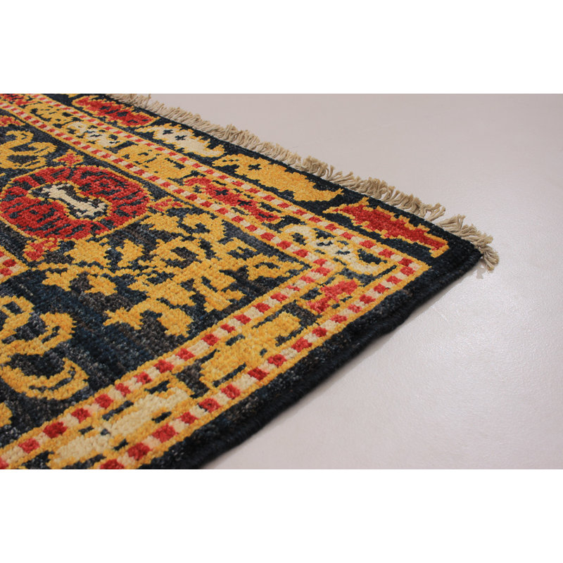 Tapis de zone en laine bleu marine 4 pi 2 po x 6 pi one-of-kind à la main noué la Céline