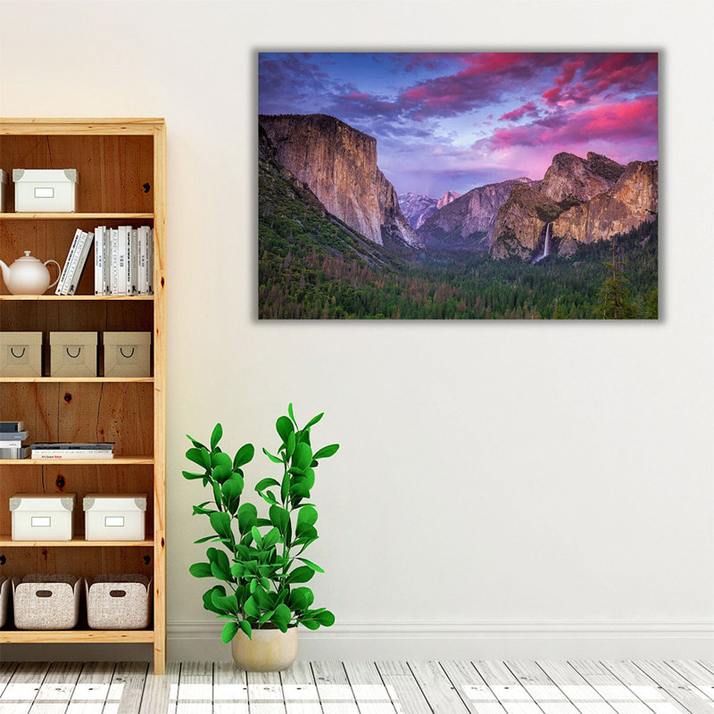 Vibrant Sunset Over Tunnel View in Yosemite National Park - Canvas Print Wall Art, 16" H x 24" W