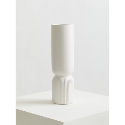 Antto Earthenware Table Vase