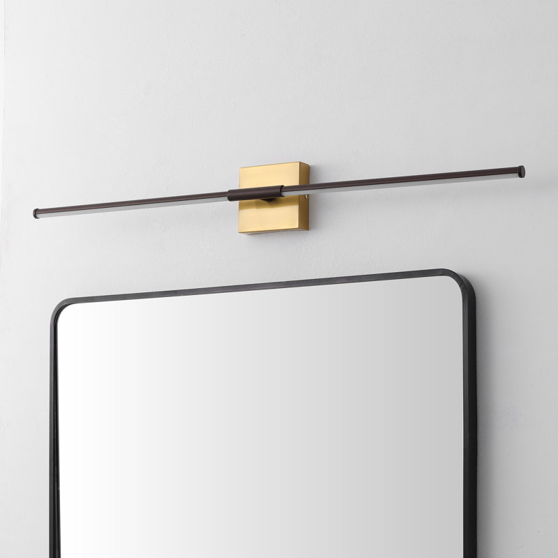 Applique murale articulée à intensité variable à 1 lumière Gallatin, 4.25" H x 32" W x 3" D, Bronze huilé / laiton doré