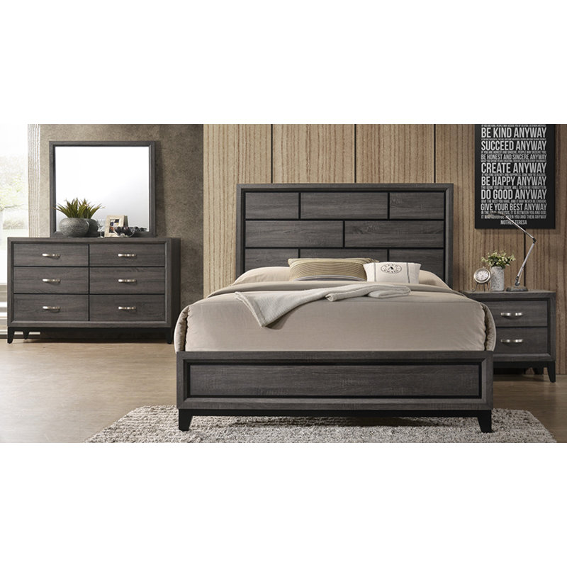 Ensemble de chambre à coucher standard 4 pièces Braylea, Grand