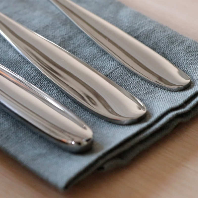 Willow 20 Piece Flatware Set, Service for 4
