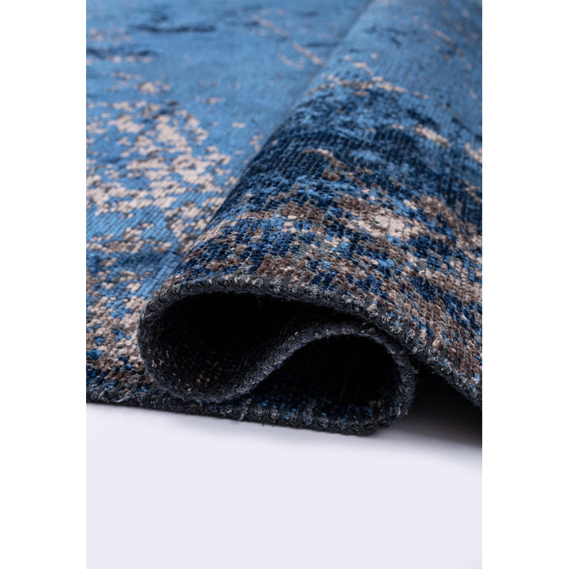 Beimnet Rectangle Abstract Cotton and Viscose Indoor / Outdoor Area Rug, Rectangle 6'6" x 9'10"