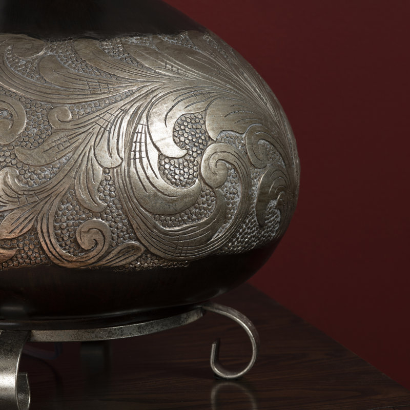 Beristain Resin Table Lamp