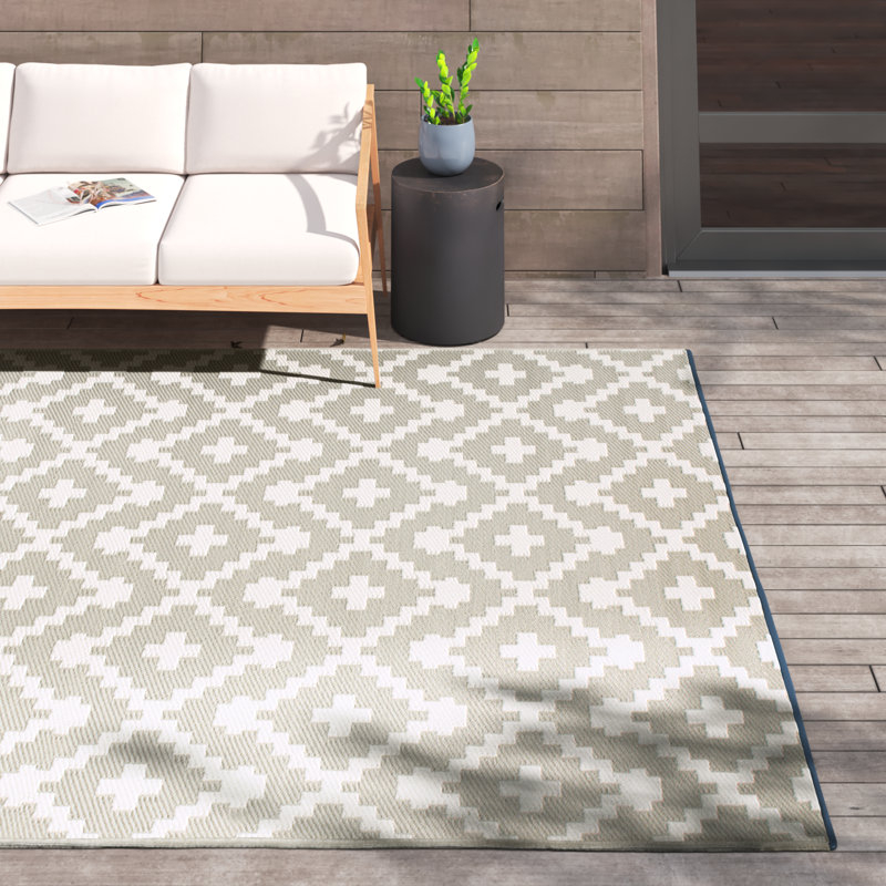 Rectangle Iklim Geometric Light Gray/Beige Indoor & Outdoor Area Rug, Rectangle 7'10" x 10'