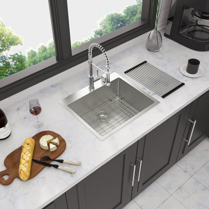Évier de cuisine à simple cuve en acier inoxydable de calibre 16 de 28 po x 22 po x 10 po, durable et facile à nettoyer