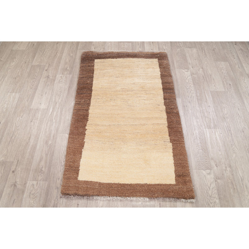 Tapis en laine beige 2 pi 1 po x 4 pi 8 po one-of-kind à la main noué la new age Alvarie