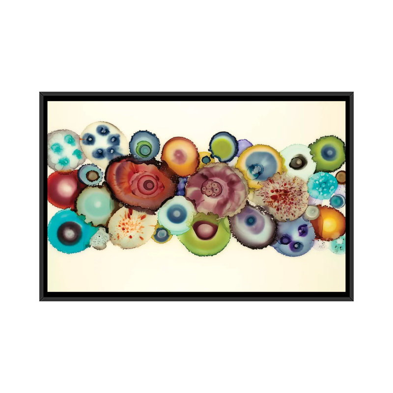 «Red Path» par Laura Van Horne, reproduction sur toile tendue sur toile, H 40 po x l 60 po x p 1,5 po, Toile avec cadre noir