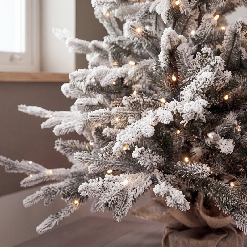 Luxury 91.5H Pre-lit Snowy Christmas Tree