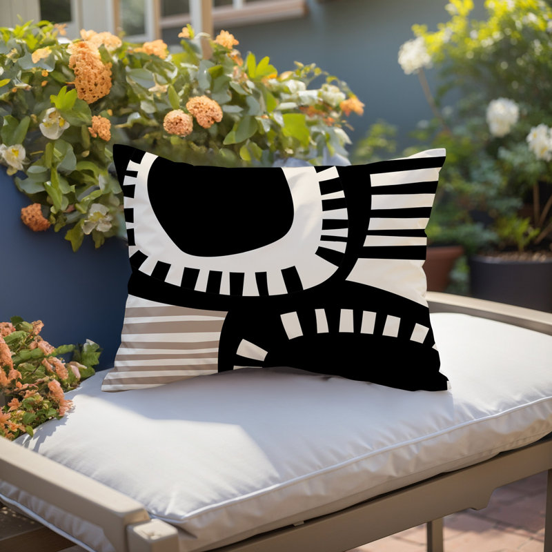 Coussin rectangulaire intérieur / extérieur Alika, H 18 po x l 25 po, Blanc cassé / noir