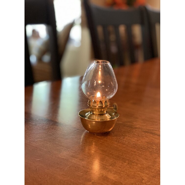Serene Spaces Living Vintage Glass Oil Lamp, Brass Table Oil Lamp, Antique  Oil Lamp for Home Decor, Nautical or Victorian Wedding, Store Window