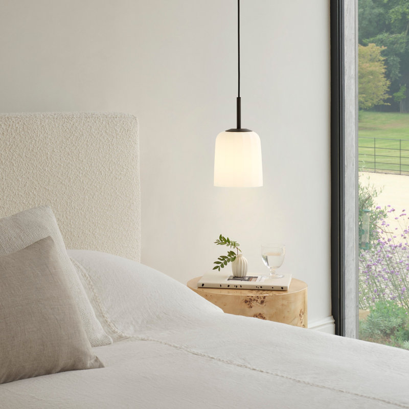Veo Pendant 180, 112.83" H x 8.19" W x 8.19" D