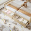 Lit plateforme simple double avec tablettes et tiroirs de rangement, lit plateforme avec lattes de soutien, conception enfantine et maisonnette