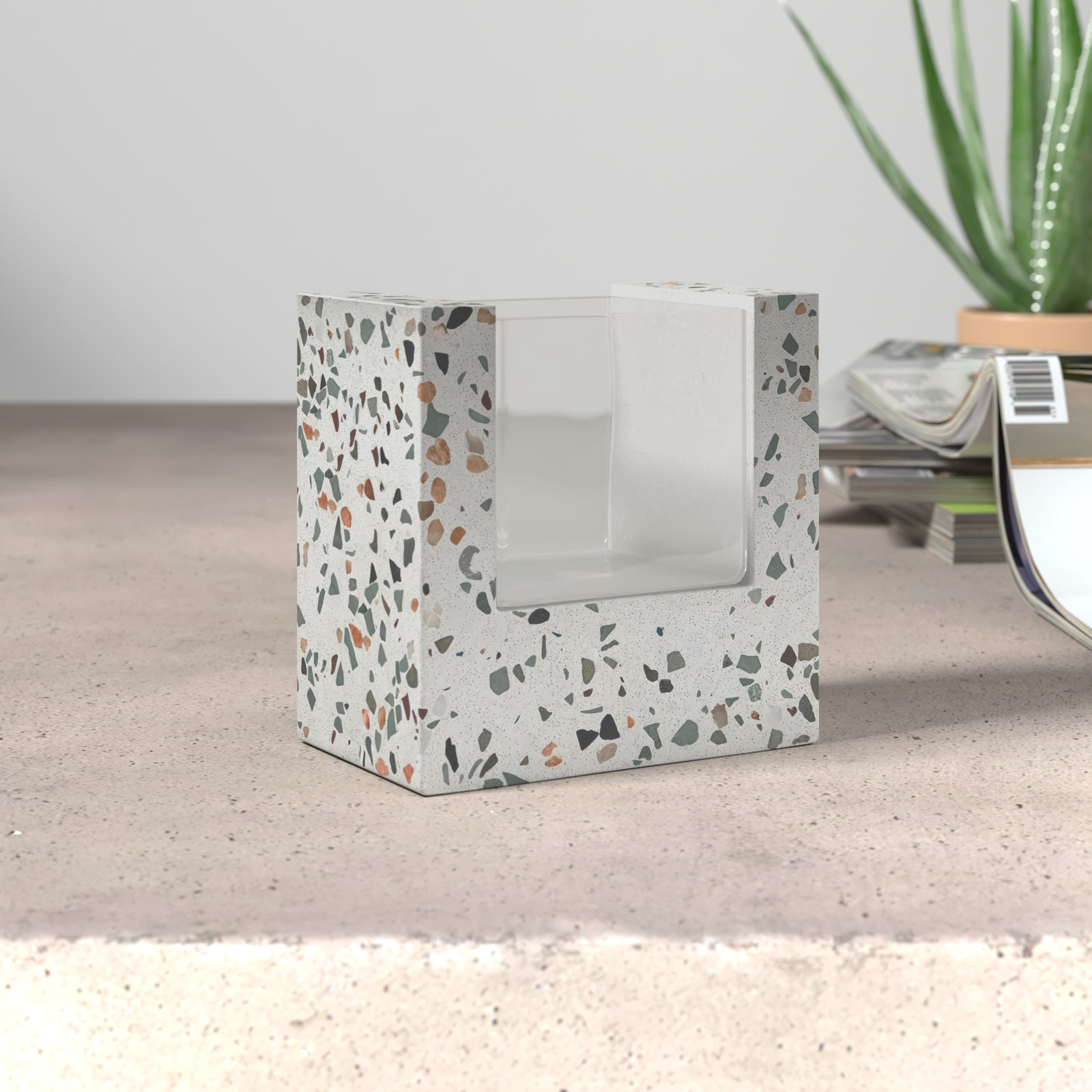Jet 5'' Handmade Concrete Table Vase