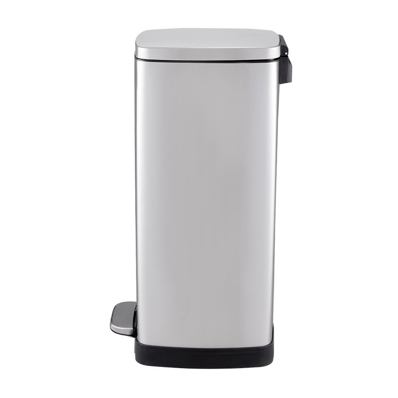 Stainless Steel 30 Litre Step-On Tresh Can