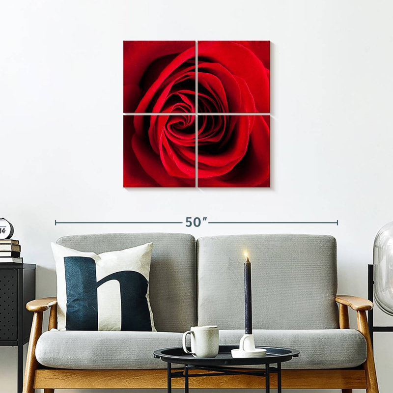 Rose rouge en fleurs, H 26 po x l 26 po