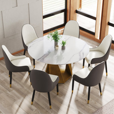 Table de salle à manger ronde 59,22 "avec base en métal bronze massif, plateau en marbre artificiel pour 6 à 8 personnes, table de salon moderne, meubles en pierre frittée blanche résistante à la chaleur et aux taches, faible absorption d'eau