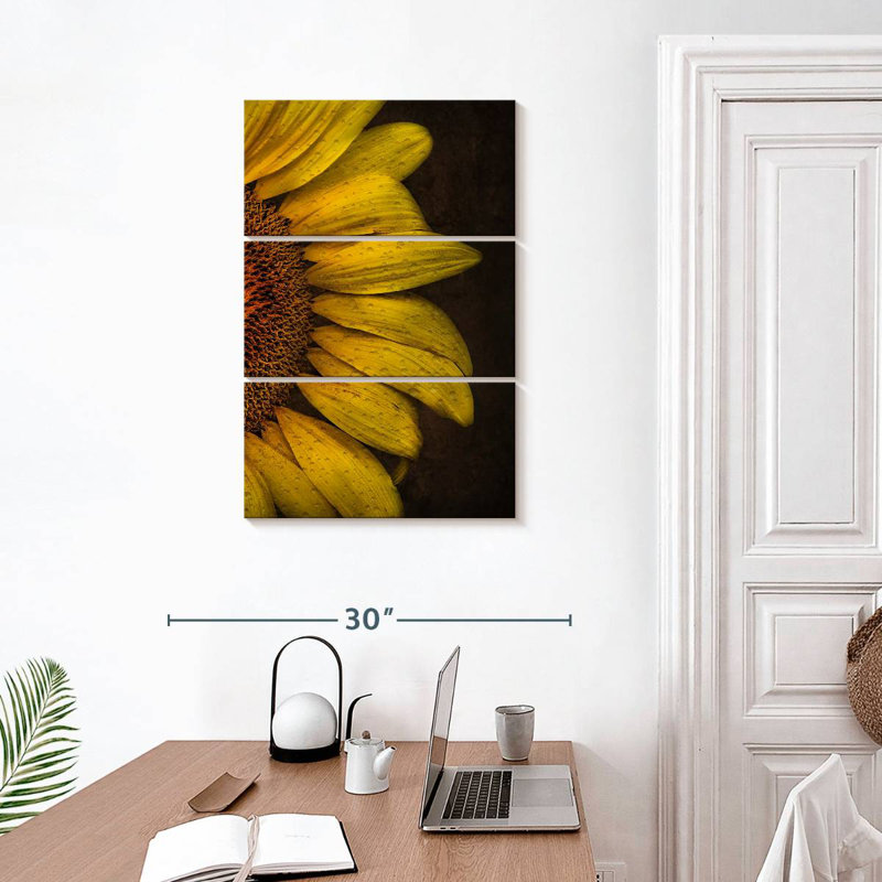 Harnek Dark Golden Rain, 32" H x 20" W