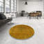 Tapis brun à motif oriental-162490875