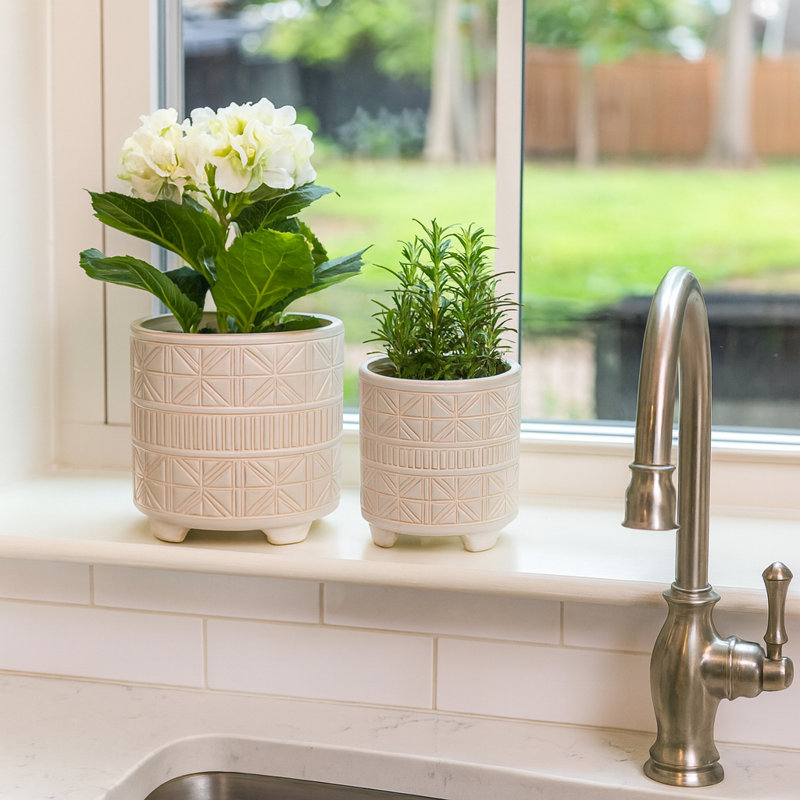 Decorative Ceramic Outdoor and Indoor Planter for Home Decor - Stylish Flower Pot for Living Room or Patio Spaces - Set of 2, 9", 8"