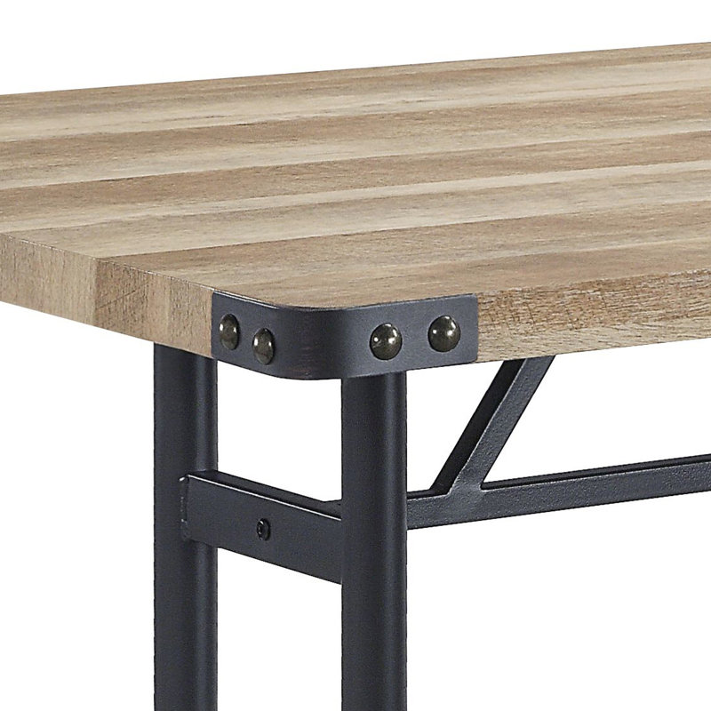 Table rectangulaire à thème industriel avec pieds en chêne et métal