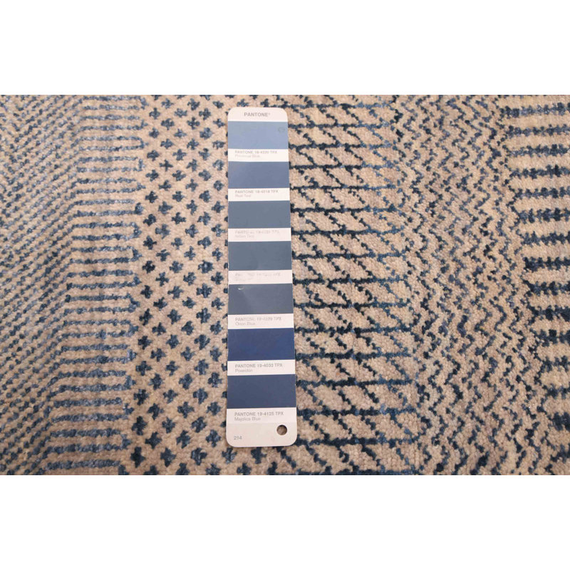 Finest Silk Shadow Navy, Rug 8'2" x 10'3"