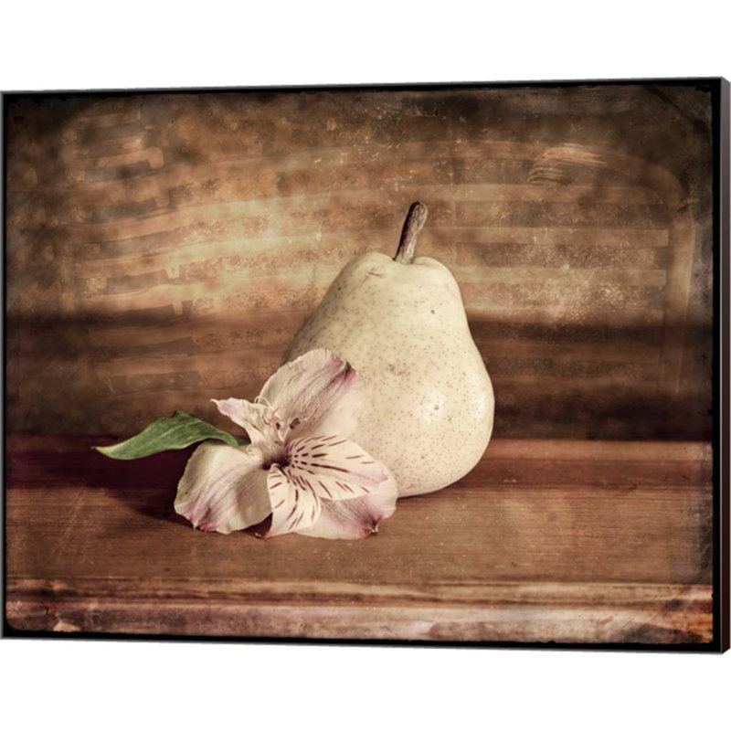 «Kitchen Pear 2» par Lightboxjournal, art mural sur toile
