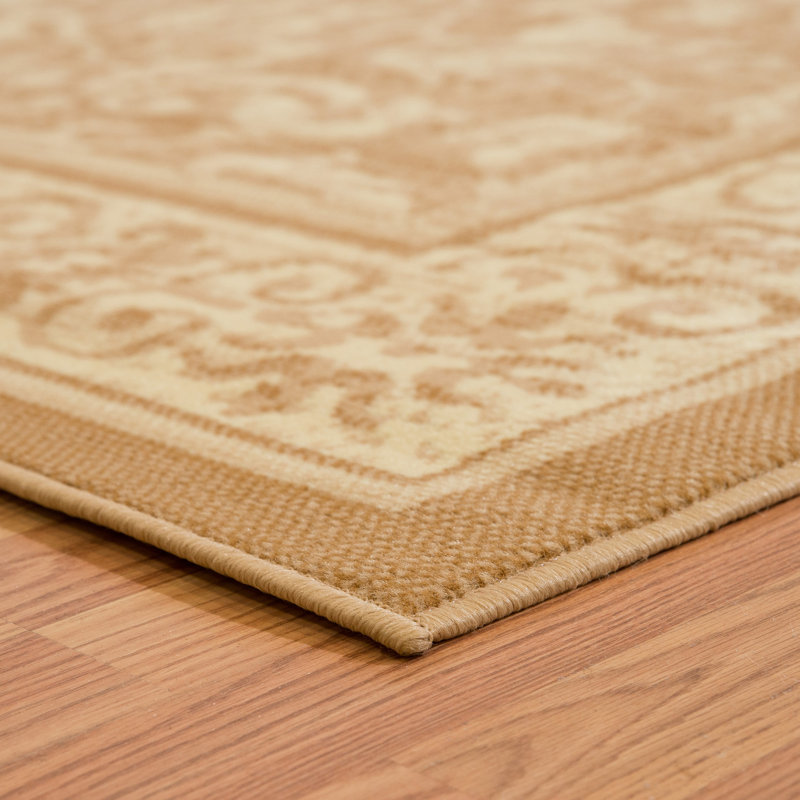 Tapis beige Jeppesen, 1 pi 11 po x 3 pi 3 po