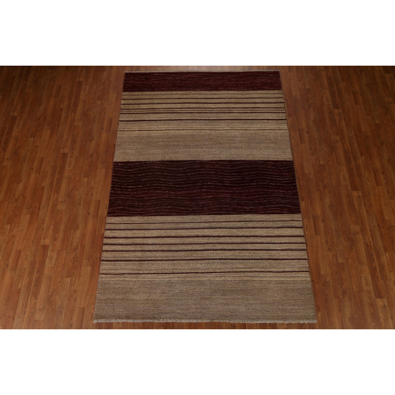 Tapis rectangulaire en laine noué à la main de conception unique en bourgogne / beige