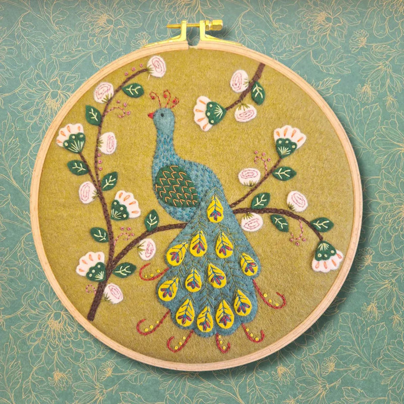Applique de feutre et cerceau flamboyant paon APPPCK1O