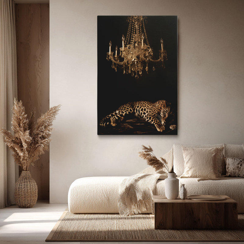Luxueux léopard sur satin avec lustre ornemental (ton de Moody) lustre léopard sur toile tendue pour Eclectic Studio