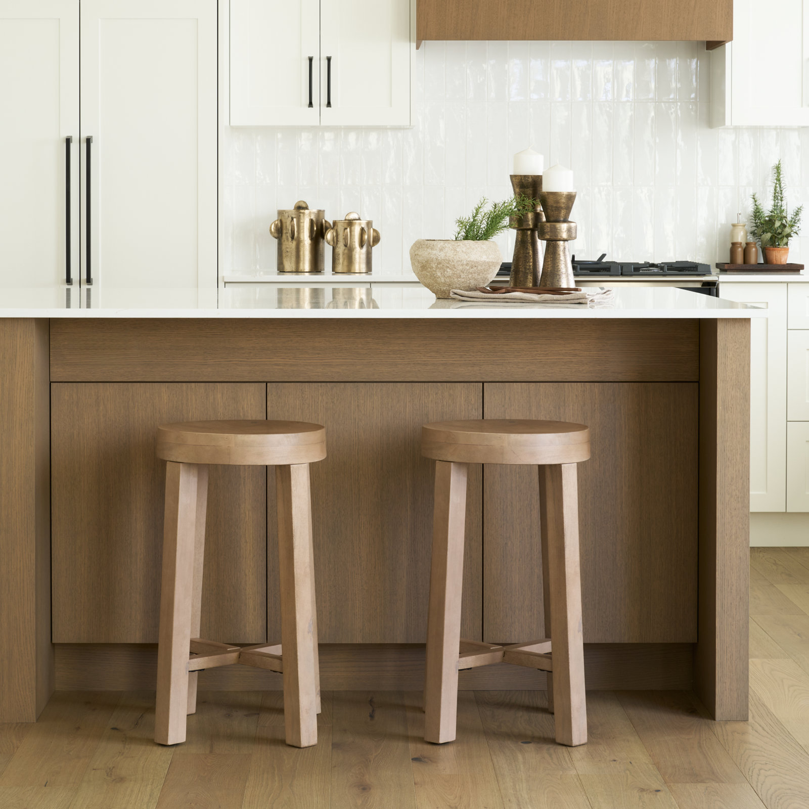 Derrek Bar Stool, Counter Stool (26” Seat Height)