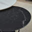 Tables basses rondes imbriquées - Plateau en faux marbre blanc et noir avec structure en métal noir robuste, ensemble de tables basses de salon peu encombrantes 