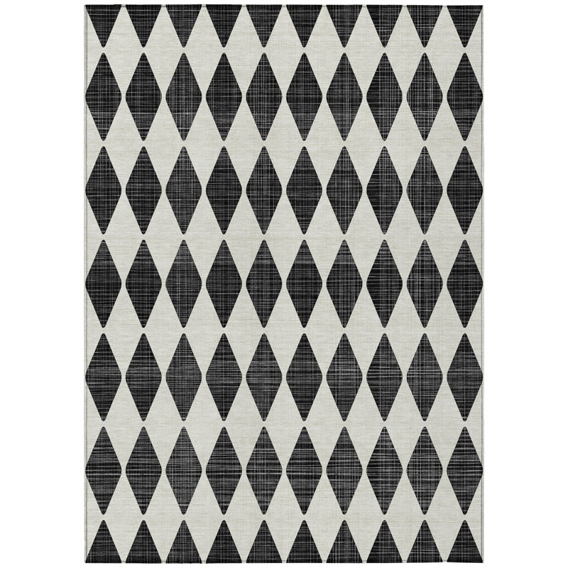 Loreen Washable Geometric Indoor / Outdoor Rug, Rectangle 2'6" x 3'10"