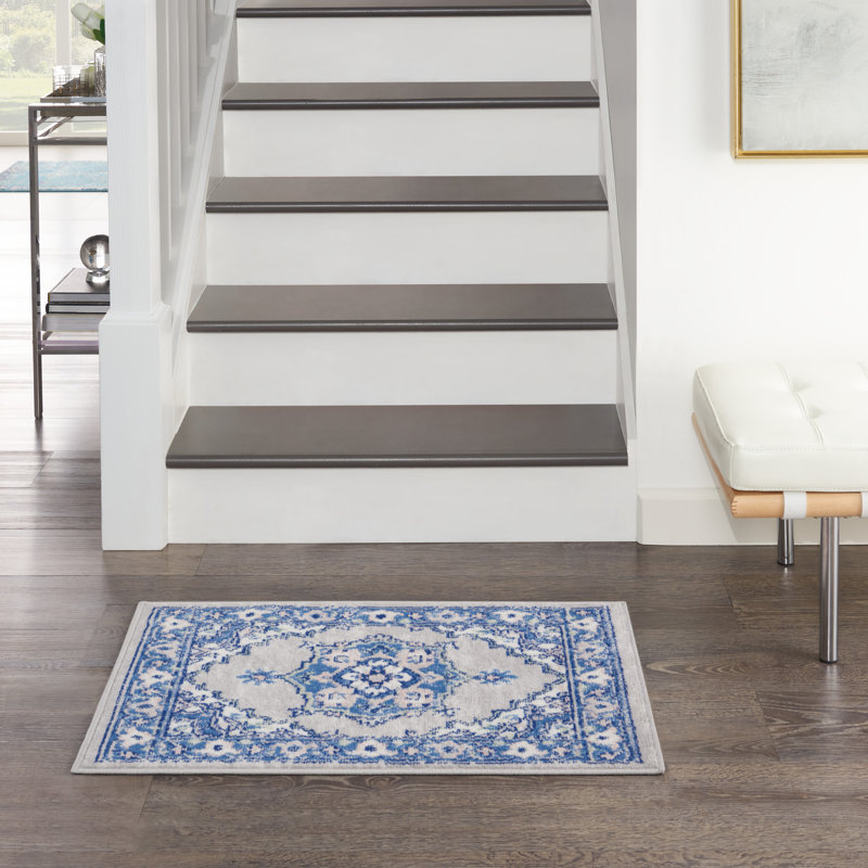 Oriental Indoor Rug, Rectangle 2' x 3'
