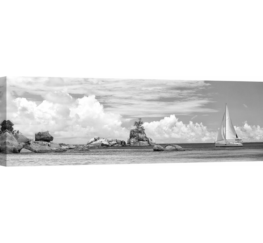 Leinwandbild Sailboat at La Digue, Seychelles BW von Pangea Images