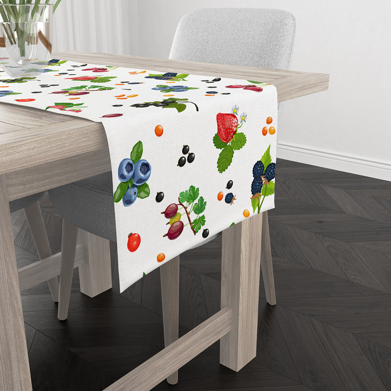 Urbanna Table Runner