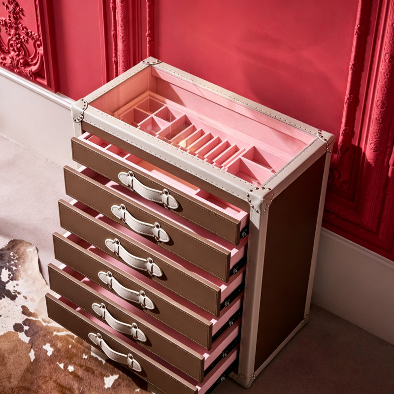 Coffret à bijoux vertical style valise vintage 94 cm (37 po) – Structure en bois massif multicouche recouverte de cuir microfibre, rangement à plusieurs tiroirs en velours rose, finitions luxueuses et rivetées.